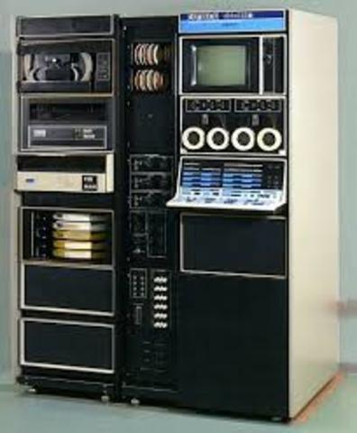 Primera computadora con cinescopio