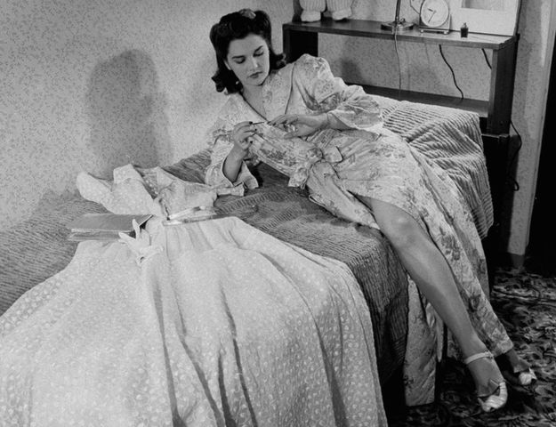 La primera laca de uñas, pintura para coches