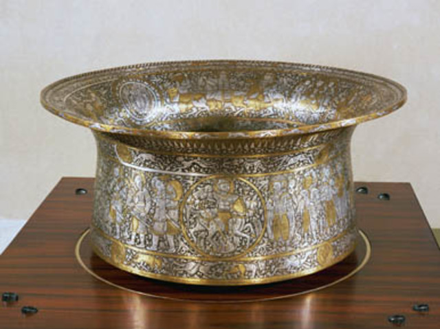 Basin (Baptistère de St. Louis) (1320-1340 C.E.)