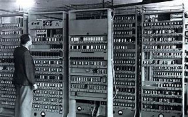 Computadora digital electrónica