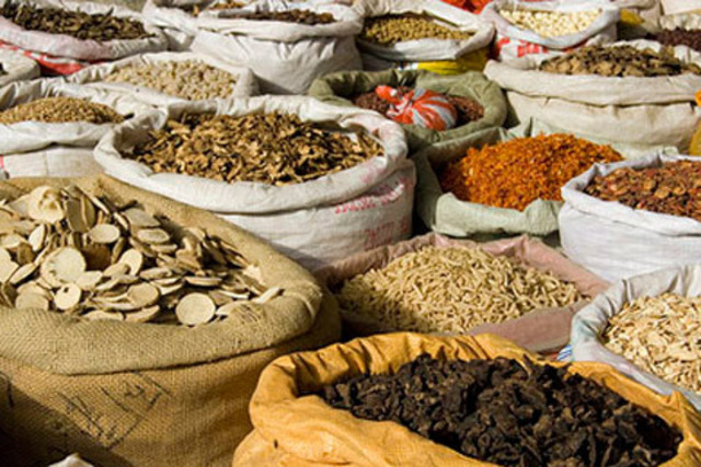 LA COSMETICA NATURAL EN LOS ARABES