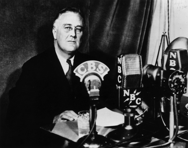 fdr began his fireside chats