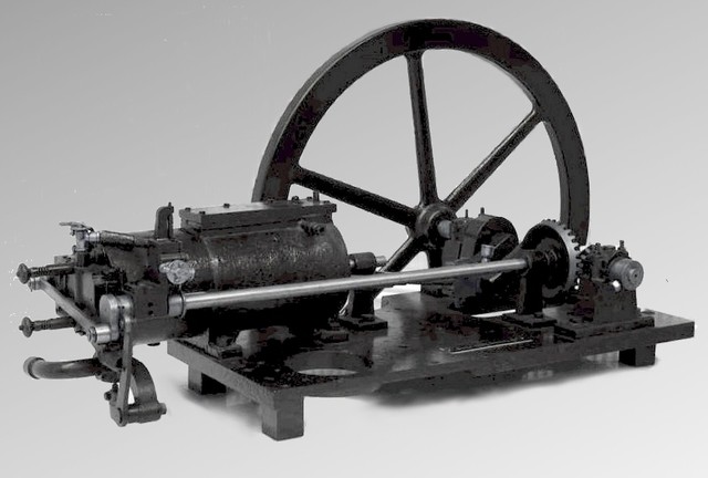 First 4-Stroke Engine Produced