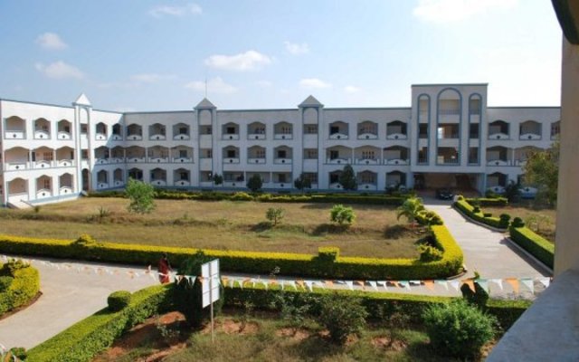 segundo hombre mas rico de los estados unidos