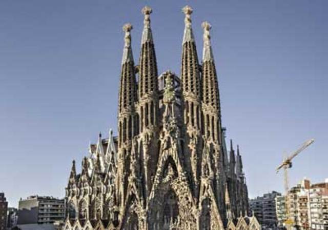Templo expiatorio de la Sagrada Familia