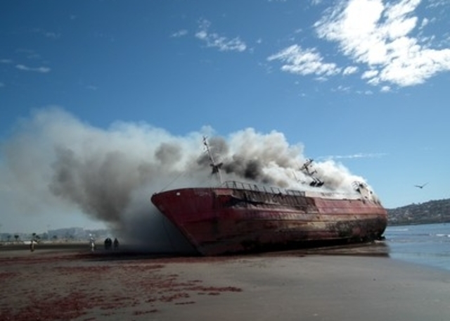 Alfred Russel Wallace pierde todos los especímenes de su expedición