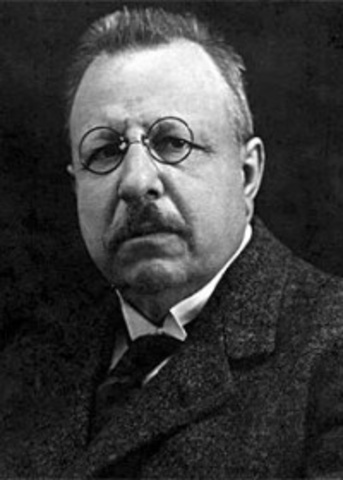 il mondo della cultura si divise in due correnti