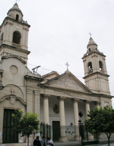 Santiago del Estero founded