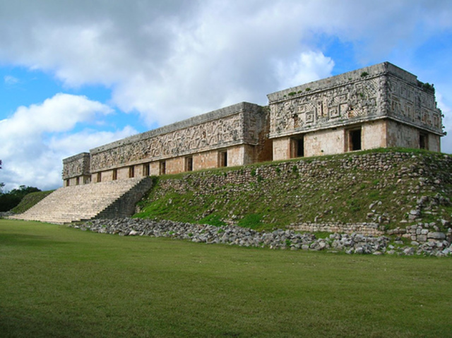 Construcción del palacio Uxmal