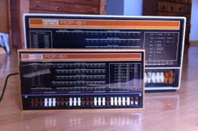 Computadora PDP-8 3