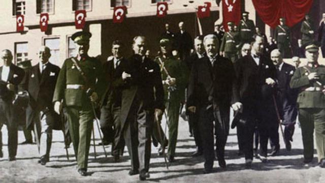 CUMHURİYETİN İLANI