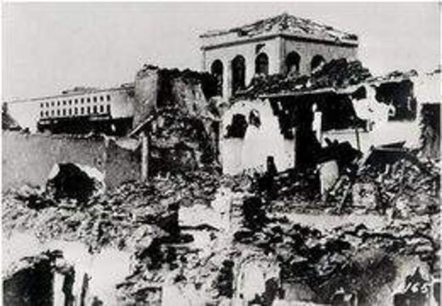 Flota nazi bombardea Almeria