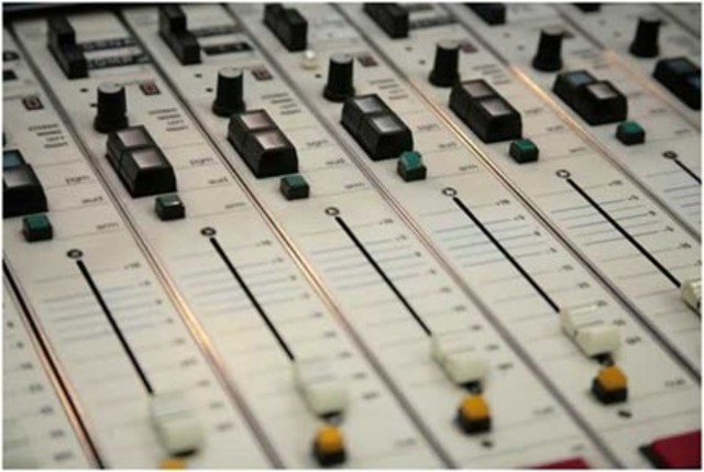 Se presentó la radio comercial