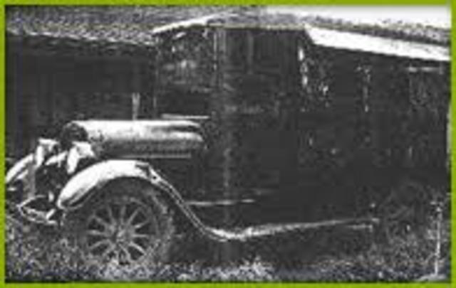 1920 "EL FURGÓN BLINDADO"  Leonardo da Vinci en siglos