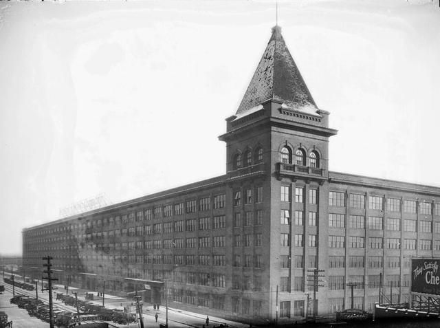 ESCUELA DE RELACIONES HUMANAS ELTON MAYO