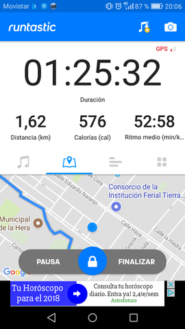 Andando camino a entrenar futbol