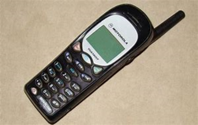 Primer celular Motorola DynaTAC 8000x
