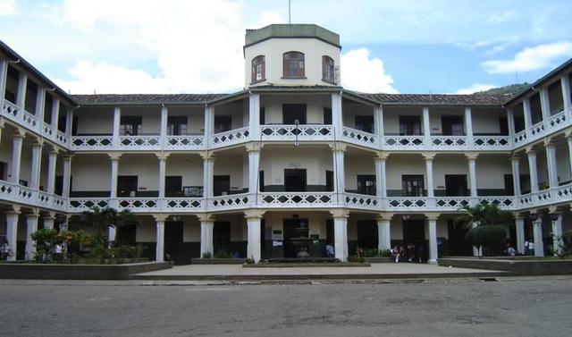 Escuela Normal Superior