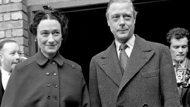 Edward VIII becomes King but abdicates