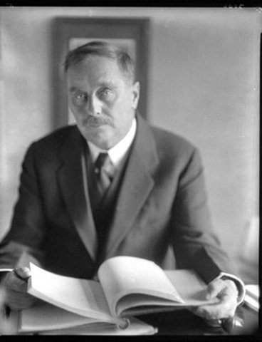 H.G. Wells born