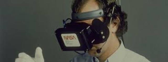 Mike Mc Greevy y Jim Humphries desarrollaron el sistema VIVED (Virtual Visual Environment Display)