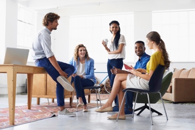 Colaborarea cu alți colegi