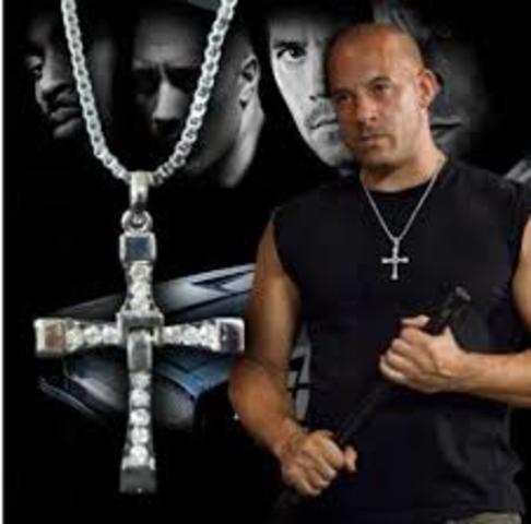 He played the convicted murderer Richard B. Riddick in the movie Pitch Black.