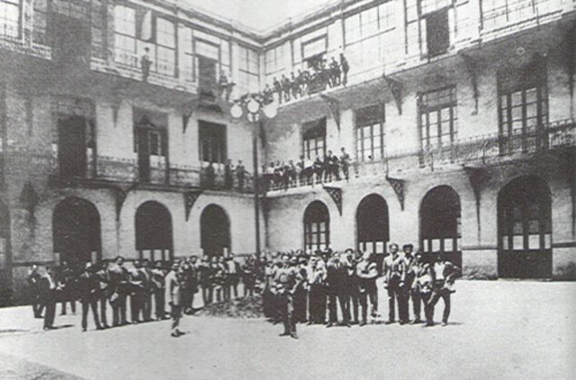 Se crea el Instituto Politécnico Nacional