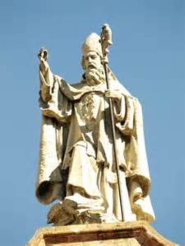 se integra a la jerarquía clerical