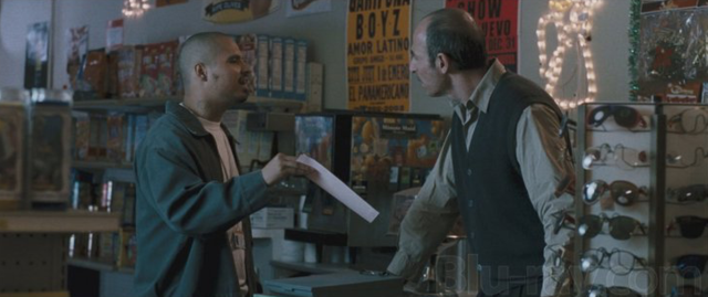 Danielek Farhaden dendako sarraila aldatzen du.