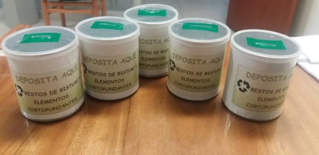 DISEÑO DE CONTENEDORES PARA MATERIAL CORTO-PUNZANTE, EN LOS TALLERES DE ARQUITECTURA