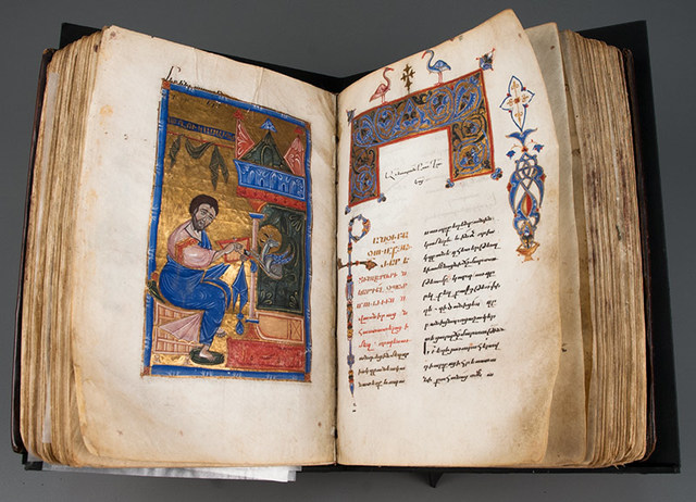 Medieval manuscripts on the move