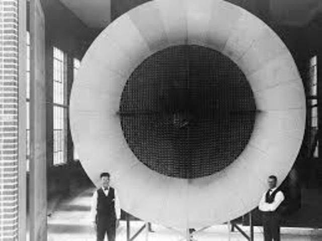 Primer túnel de viento