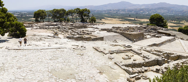 Se destruyen los palacios y otras edificaciones
