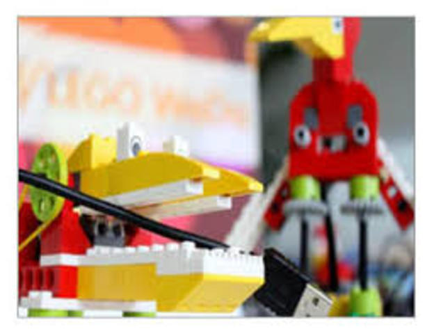 Hodgins(miembro del IEEE LTSC)