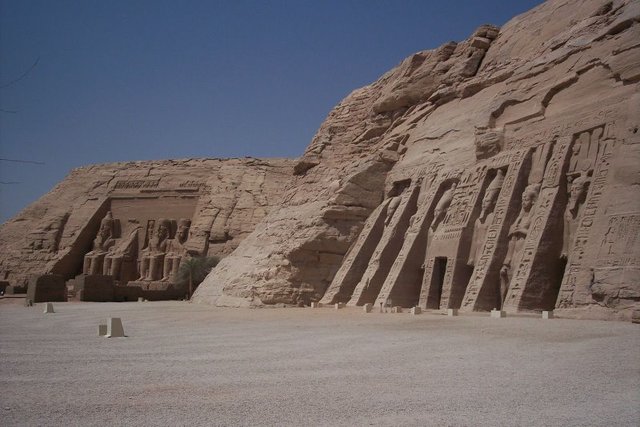 Construcción abu simbel