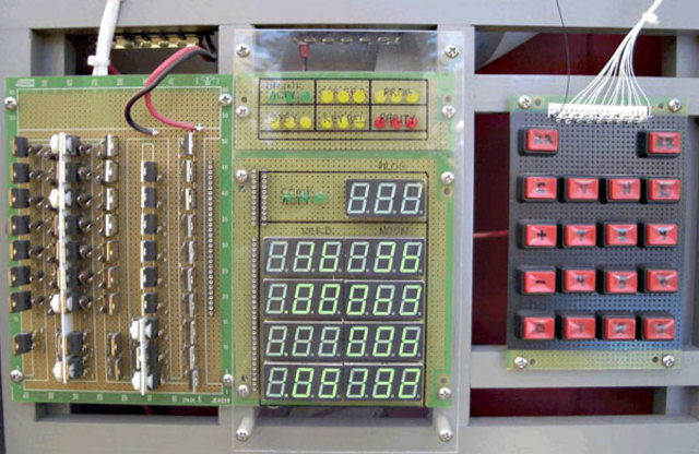 Desarrollo de la Apollo Guidance Computer (AGC),