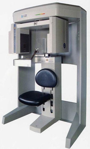 El Tomógrafo de Haz Cónico (TCHC (Tomógrafo Computerizado de Haz Cónico), o CBCT –Cone Beam Computed Tomography–).que se eibtrodujo en Europa en 1997-1999.