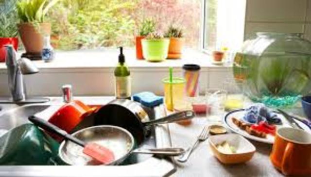 Kapitel 10: Frau Gatenburg kam ein Tag früh. Der Boden war bedeckt mit Bonbonpapier. Dino gab Pedro und Sarah vierhundert Euro zu hilfe.