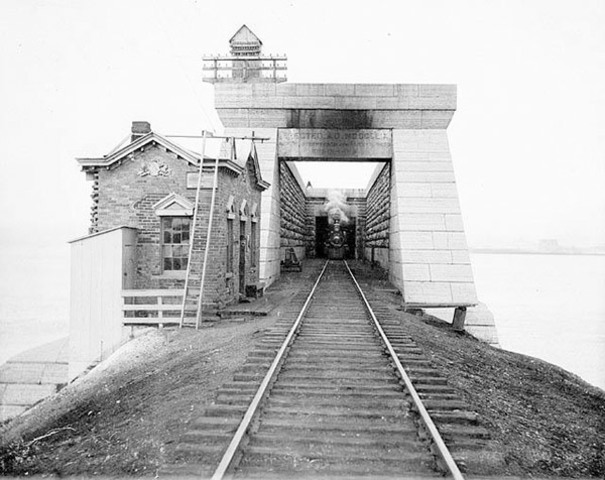 L'ouverture du pont Victoria