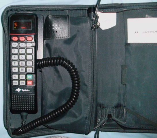 Motorola 2900 Bag Phone