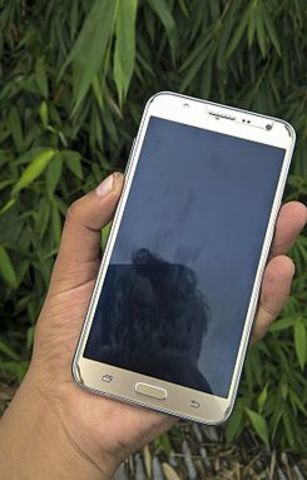 Samsung galaxy J7 prime