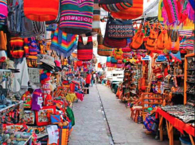 Ellos van a Comprar y Comer*