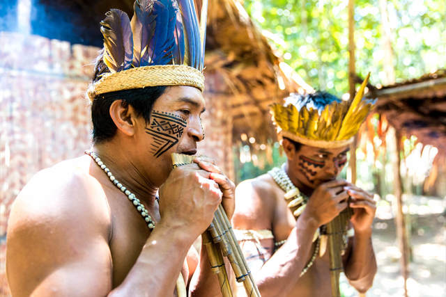 Diversidad étnica y lingüística de América precolombina.