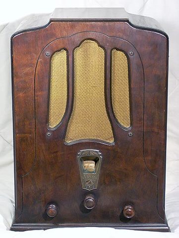 RCA (Radio Corportation of America)