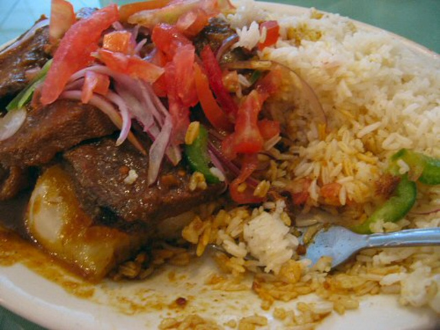 ahora voy almorzar es la pension aransaya