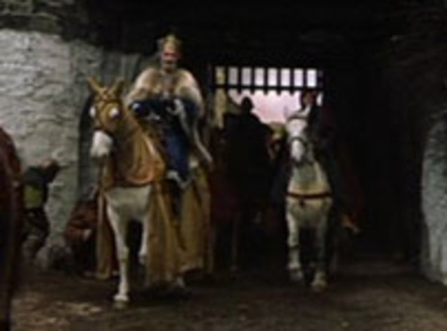 Duncan arrives at Macbeth's castle
