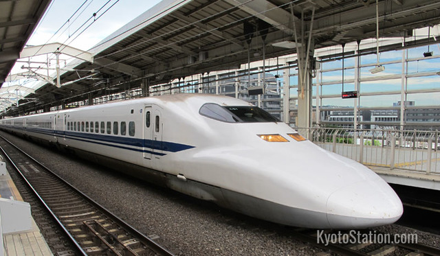 The first electrified high-speed rail