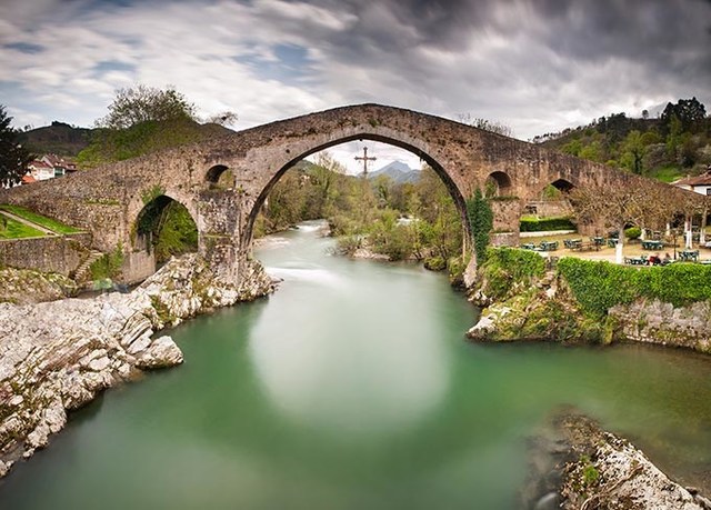 7. Cangas de Onís