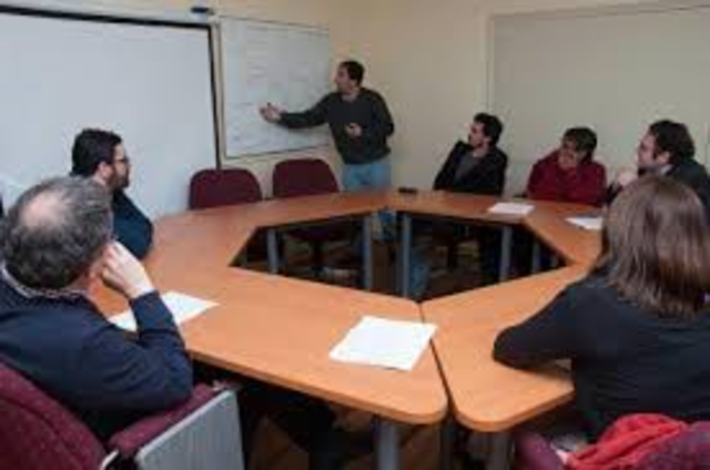 Forma parte del cuerpo académicos